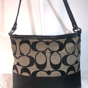 Coach ~ Signature ~ Shoulder Bag